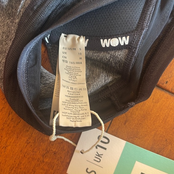 Sports bra and leggings matching set. Grey and black with sheer detailing. NWT - Picture 6 of 7
